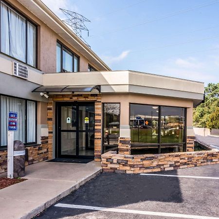 Quality Inn Pensacola Bagian luar foto