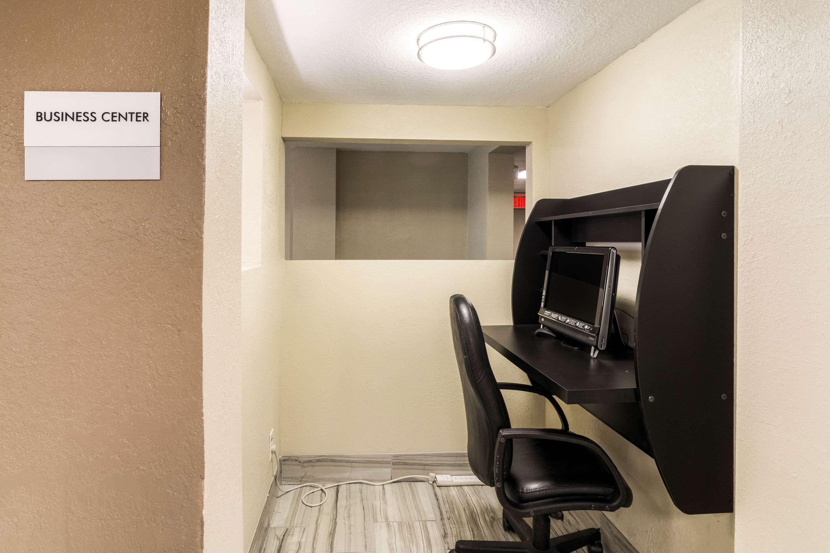 Quality Inn Pensacola Bagian luar foto